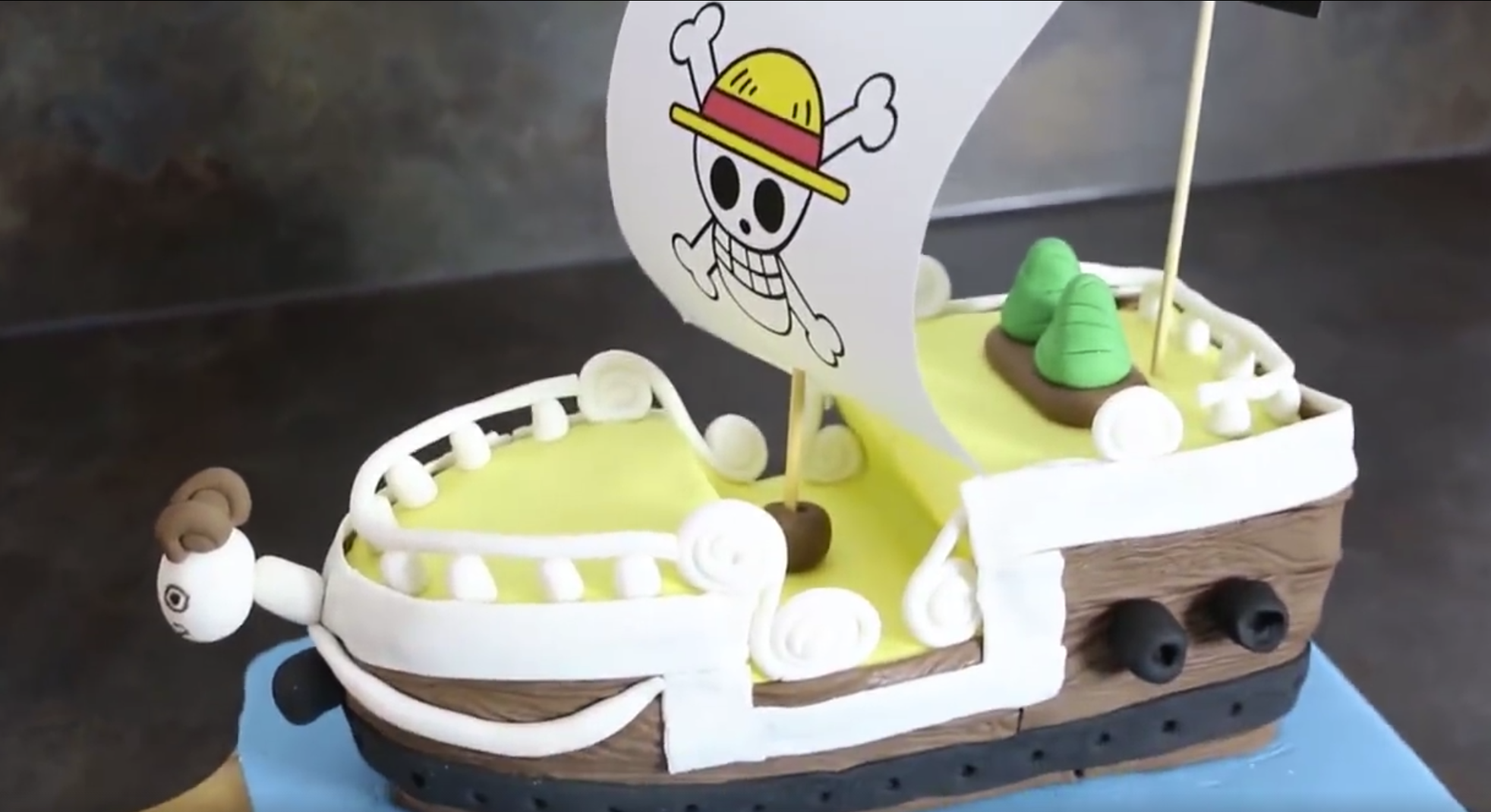 Le bateau de One Piece en gâteau - Jap Actu